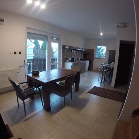 Hotel Dozsahaz Zalaegerszeg Zewnętrze zdjęcie