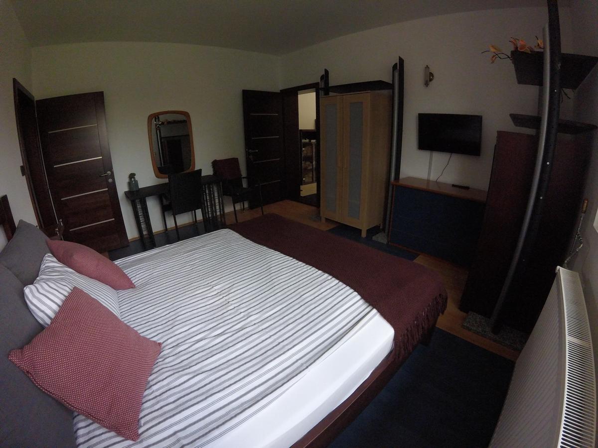 Hotel Dozsahaz Zalaegerszeg Zewnętrze zdjęcie