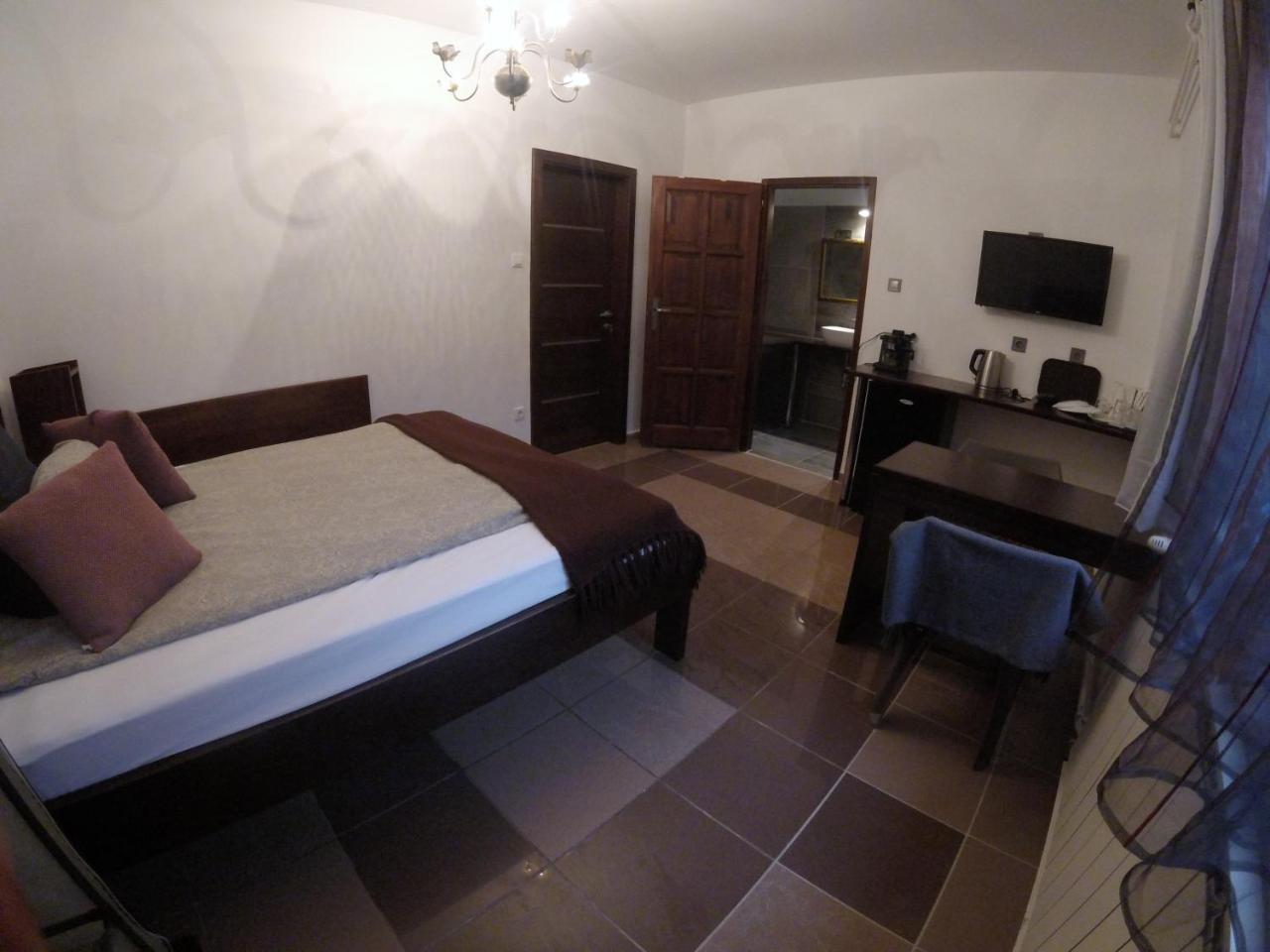 Hotel Dozsahaz Zalaegerszeg Zewnętrze zdjęcie