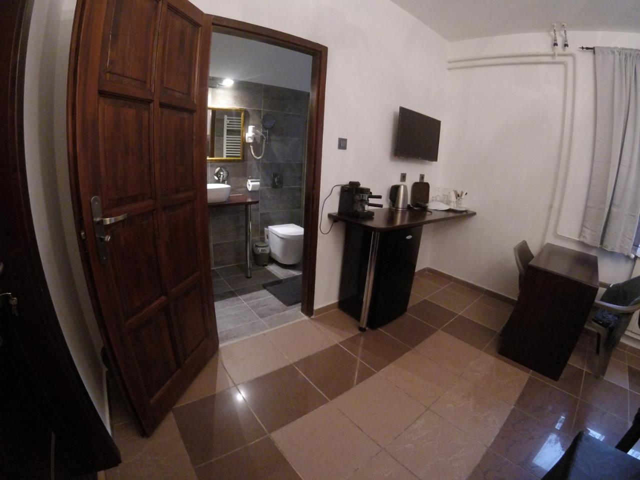 Hotel Dozsahaz Zalaegerszeg Zewnętrze zdjęcie